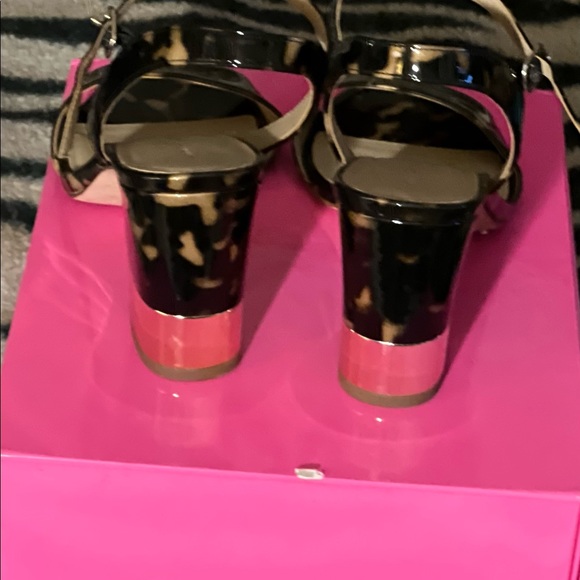 Ann Taylor Sandals💕 - Picture 3 of 3